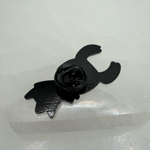 Hollow Knight Retro Cartoon Enamel Pin Brooch - Picture 6 of 6